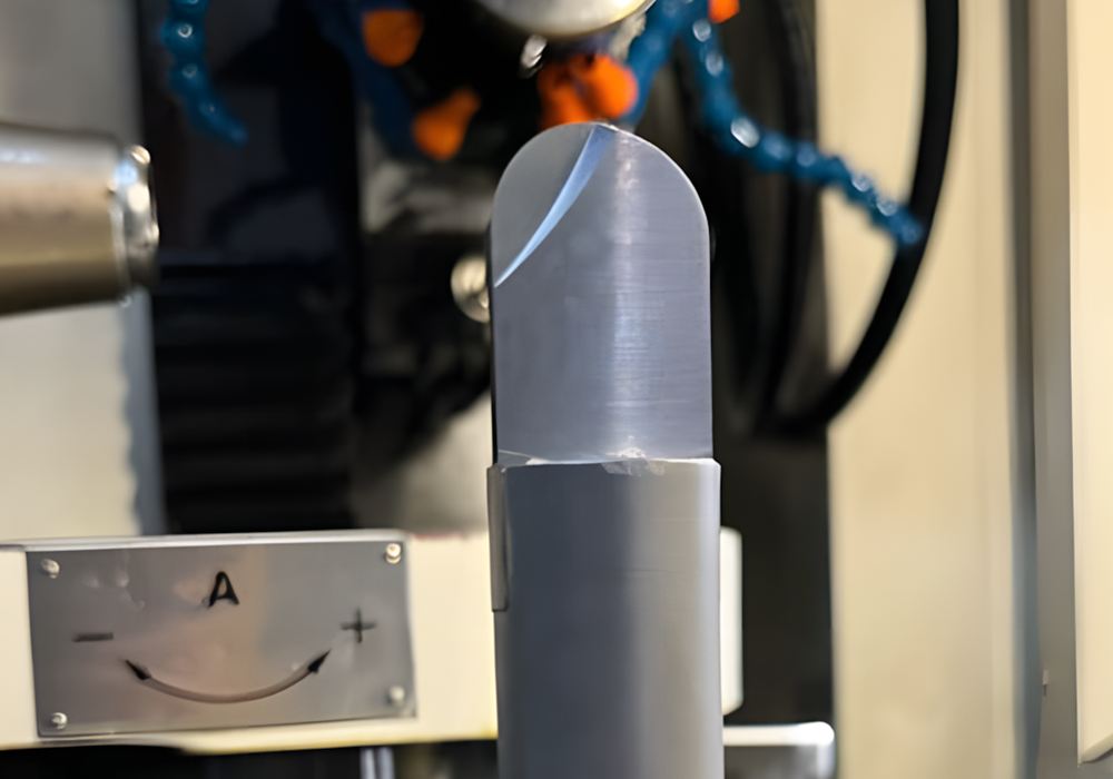 Fresa de metal duro con inserto de punta esférica